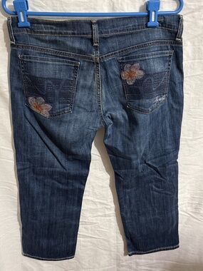 Ladies CITIZENS OF HUMANITY Size 31 Crop Capri Jeans Hawaii Embroidered USA Made